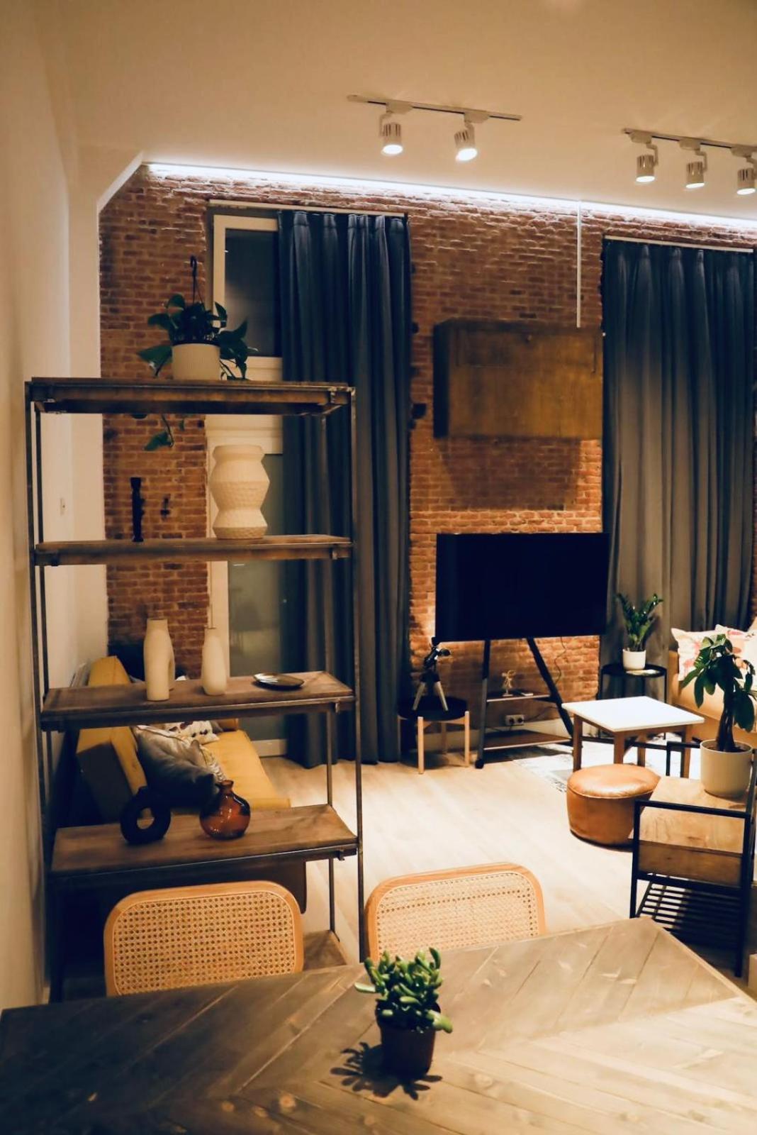 Unique Nyc Style Loft In The Heart Of Madrid Apartment Exterior foto